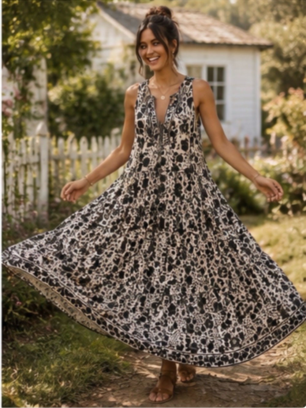 Max Studio Black and White Floral Maxi Dress - Sleeveless V-Neck, Pockets(s)